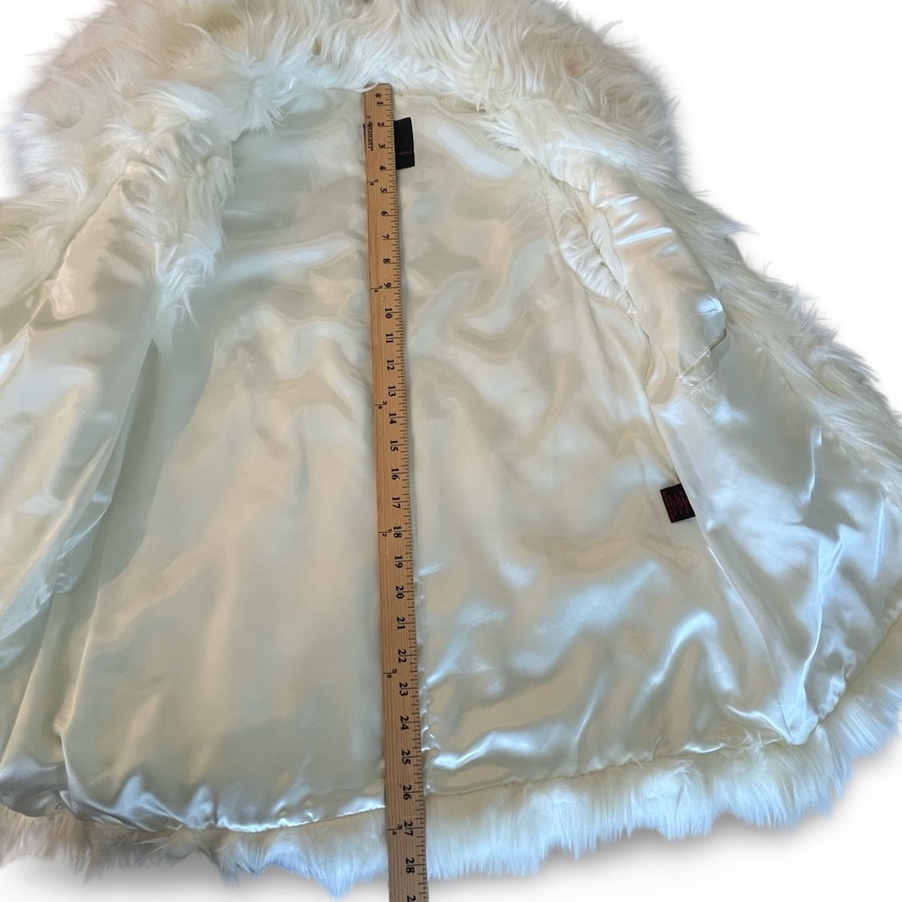 Adrienne Landau Shaggy White Faux Fur High Collar Vest - Picture 8 of 12